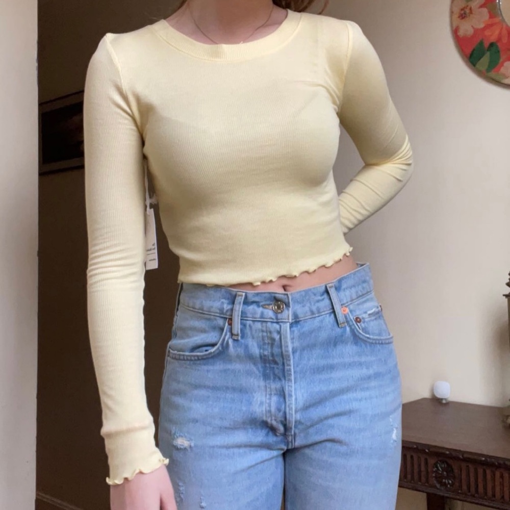 SOLD Yellow long sleeve